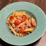 Pasta med tun og cherrytomater