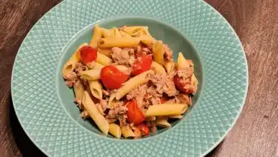 Pasta med tun og cherrytomater